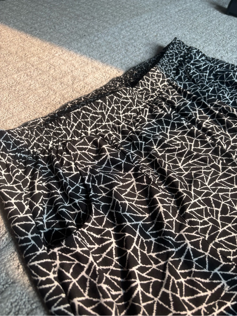 Antthony Black & White Geometric Straight-Leg Pants - Picture 4 of 4